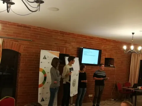 Verslumo stovykla, nuotrauka 4