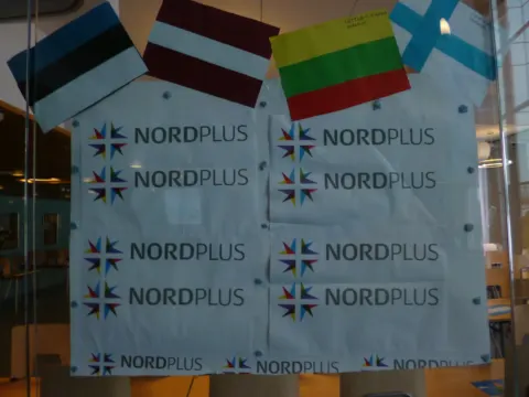 Nordplus plakatas su keturių projekto šalių vėliavomis
