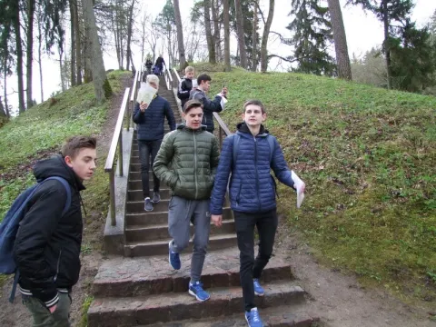 Integruota pamoka ,,Lietuvos saugomos teritorijos geografiniu, kalbiniu ir meniniu aspektu“, nuotrauka 13