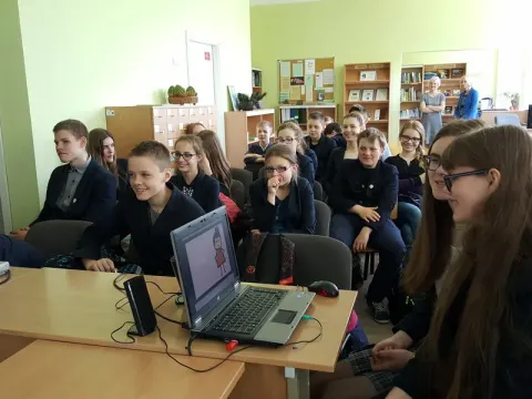 Integruota lietuvių kalbos pamoka gimnazijos bibliotekoje, nuotrauka 3