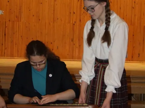 Projektas „ Žmonės – nesimokantys istorijos, visą gyvenimą lieka vaikais“, nuotrauka 2