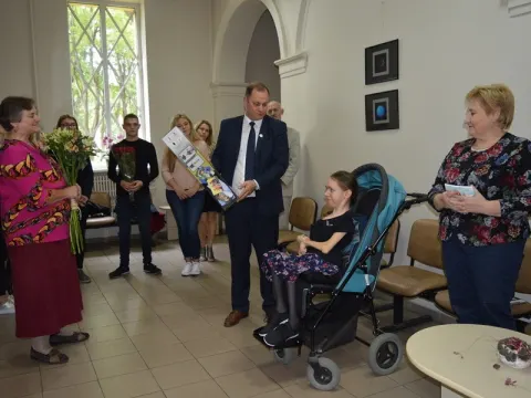 IVc g. klasės mokinės Gabijos Riaubaitės parodos ,,Mikrokosmosas“ atidarymas, nuotrauka 5