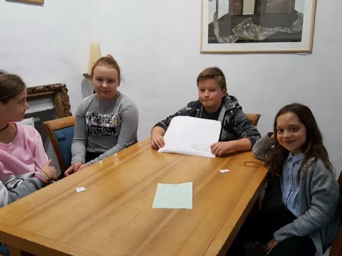Prekybos žaidimas pirklio namuose, nuotrauka 4