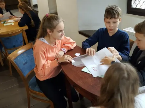 Prekybos žaidimas pirklio namuose, nuotrauka 5