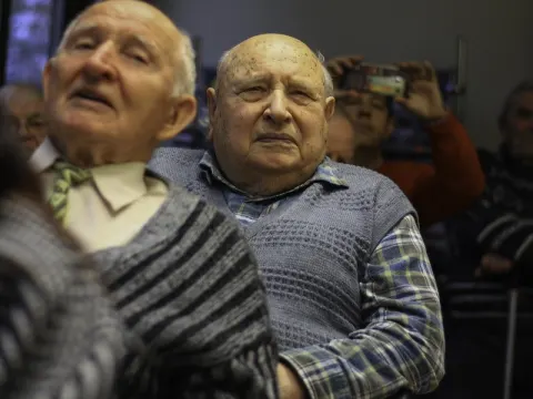 Adventinis Kauno Veršvų gimnazijos choro ”Allegro” koncertas Panemunės socialinės globos namuose, nuotrauka 16
