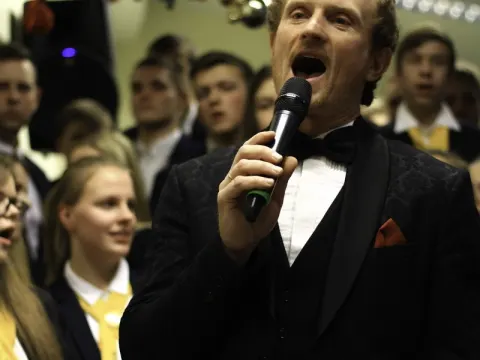Adventinis Kauno Veršvų gimnazijos choro ”Allegro” koncertas Panemunės socialinės globos namuose, nuotrauka 19