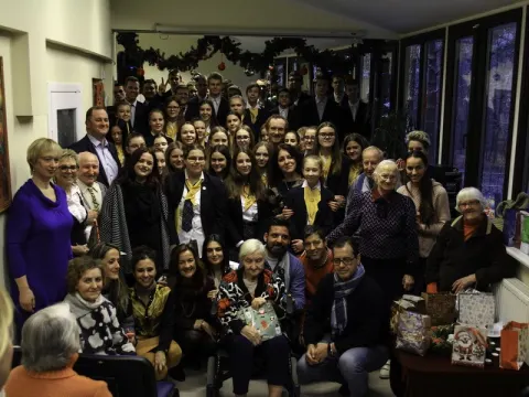 Adventinis Kauno Veršvų gimnazijos choro ”Allegro” koncertas Panemunės socialinės globos namuose, nuotrauka 10