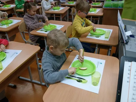 Literatūrinė – edukacinė pamoka „Šaukšto Šmaukšto stalo akademija“, nuotrauka 5
