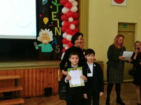 Veršvų gimnazijos mokiniai respublikinėje konferencijoje ,,Jaunasis Einšteinas”, nuotrauka 3