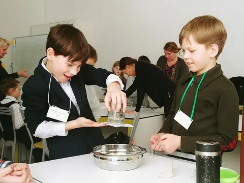 Veršvų gimnazijos mokiniai respublikinėje konferencijoje ,,Jaunasis Einšteinas”, nuotrauka 4