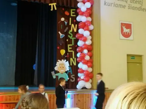 Veršvų gimnazijos mokiniai respublikinėje konferencijoje ,,Jaunasis Einšteinas”, nuotrauka 5