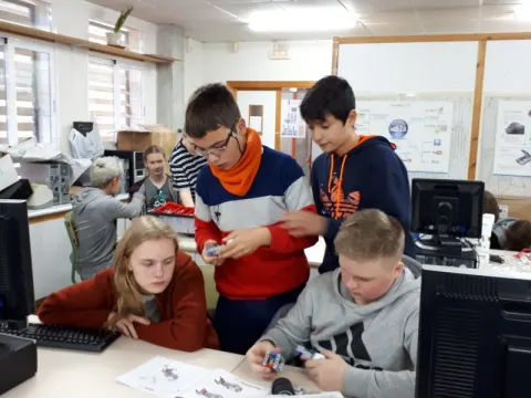 Menai, technologijos ir sportas Ispanijoje, nuotrauka 102