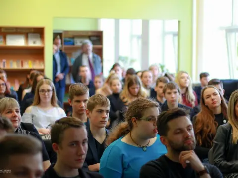 Respublikinio projekto „LT1918” renginys Kauno Veršvų gimnazijoje  “Šimtmečio tiltas”, nuotrauka 12