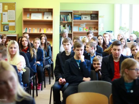 Respublikinio projekto „LT1918” renginys Kauno Veršvų gimnazijoje  “Šimtmečio tiltas”, nuotrauka 2