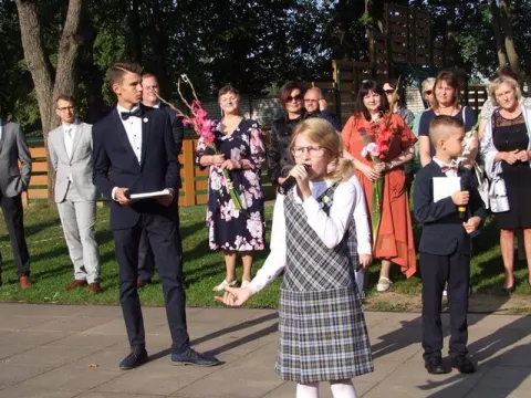 Džiaugiamės!, nuotrauka 1