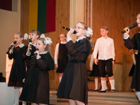 Kauno Veršvų gimnazijos šimtmečio akimirkos, nuotrauka 44