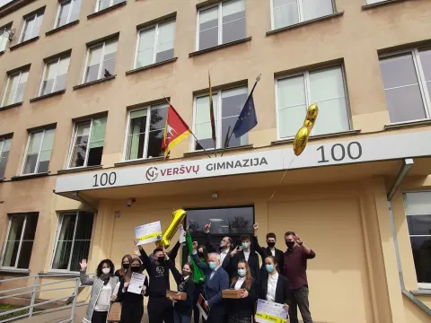 Sveikiname Nacionalinės jaunųjų bendrovių „eXpo“ konkurso laimėtojas – JB „Tirpstančios emocijos“ ir „Cotton Bees“!, nuotrauka 1