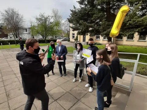Sveikiname Nacionalinės jaunųjų bendrovių „eXpo“ konkurso laimėtojas – JB „Tirpstančios emocijos“ ir „Cotton Bees“!, nuotrauka 5