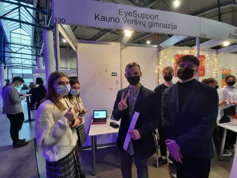 „Lietuvos Junior Achievement“ kalėdinė mugė: „Kalėdos grįžta: eXpo 2021“, nuotrauka 8