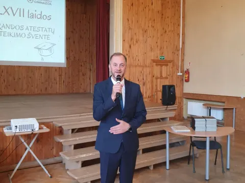 LXVII laidos brandos atestatų įteikimo šventė, nuotrauka 17