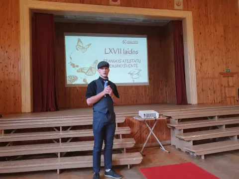 LXVII laidos brandos atestatų įteikimo šventė, nuotrauka 11