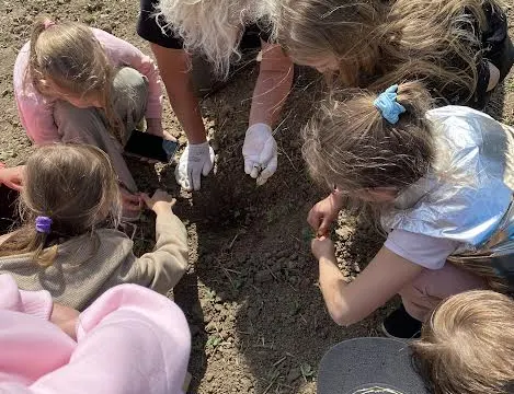 Profesinio veiklinimo iniciatyva „Šok į tėvų klumpes 2023“, nuotrauka 2