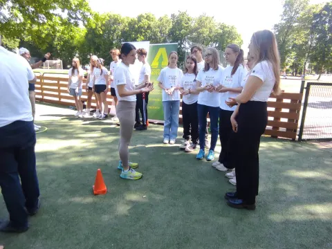 Tarptautinio projekto susitikimas Kauno Veršvų gimnazijoje, skatinantis tradicinių žaidimų ir sporto šakų atgaivinimą, nuotrauka 5