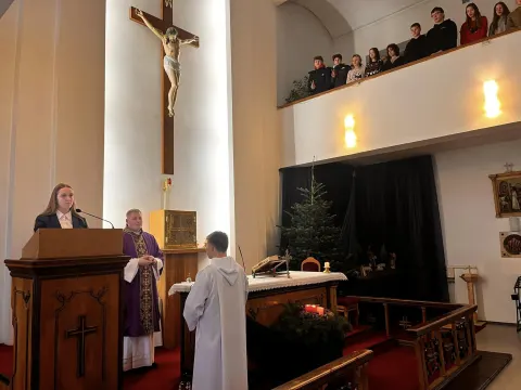 Tradicinės Šv.Mišios už gimnazijos bendruomenę, nuotrauka 2