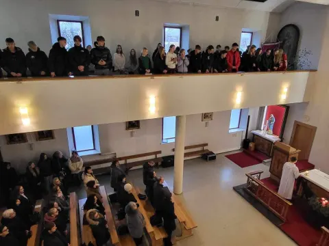 Tradicinės Šv.Mišios už gimnazijos bendruomenę, nuotrauka 6