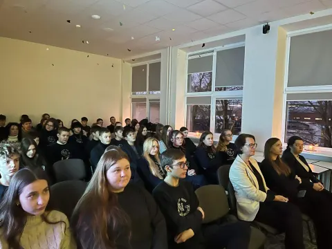 Sausio 13-osios minėjimas gimnazijoje, nuotrauka 2