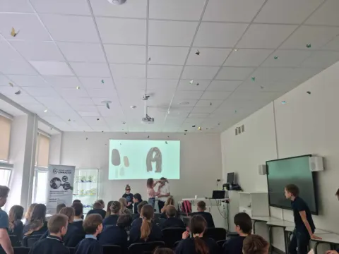 Paskaita mokiniams „Pažink (ne)galią”, nuotrauka 1
