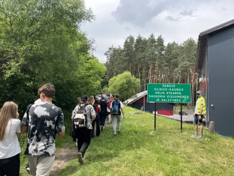 Pėsčiųjų žygis į Panerius – Atminties keliu, prisimenant Holokausto aukas, nuotrauka 6
