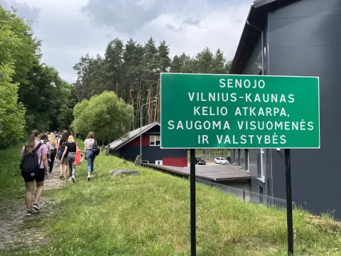 Pėsčiųjų žygis į Panerius – Atminties keliu, prisimenant Holokausto aukas, nuotrauka 7