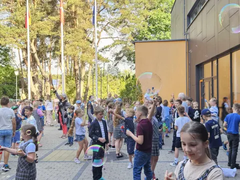 Kauno mokyklų 1–12 klasių mokinių socialinė akcija „Pūsk muilo burbulus, o ne tabako dūmus“, nuotrauka 22