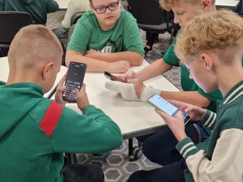 Protmūšis „Ką žinai apie Maironį?”, nuotrauka 11