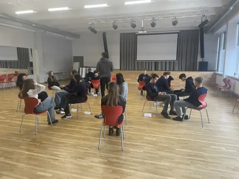 Emocinių-socialinių kompetencijų ugdymo gimnazijoje algoritmo veiklos I gimn. klasių mokiniams, nuotrauka 1