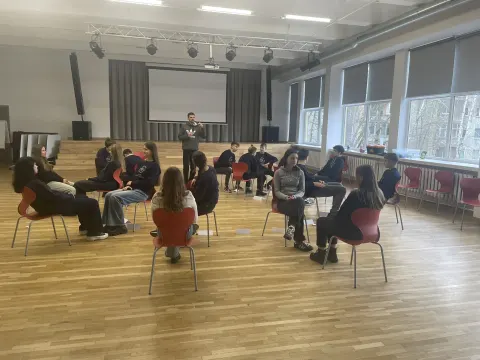 Emocinių-socialinių kompetencijų ugdymo gimnazijoje algoritmo veiklos I gimn. klasių mokiniams, nuotrauka 2
