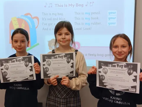 I-oji vieta anglų kalbos konkurse „My school Bag”, nuotrauka 3