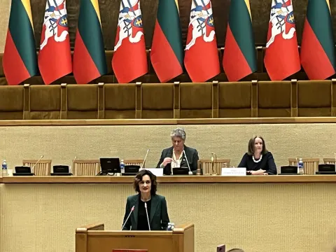 Lietuvos Nepriklausomybės Akto Signatarų klubo susitikimas su  Lietuvos gimnazijų ir pagrindinių mokyklų mokiniais, nuotrauka 3
