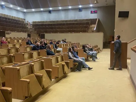 Edukacinis užsiėmimas ir ekskursija į Seimą, nuotrauka 5