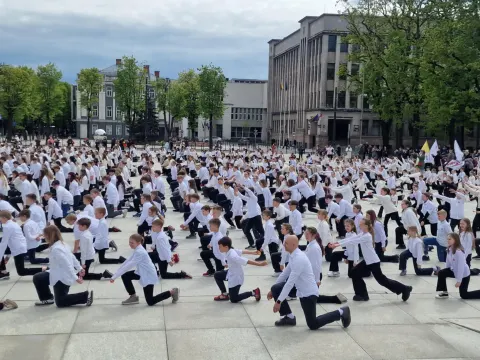 Festivalio „Japonijos dienos Kaune WA 2025“ Japoniško šokio „Suka-Dokkoi“ flashmob‘o akimirkos!, nuotrauka 4