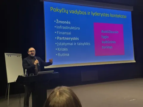 Gimnazijos direktoriaus Žilvino Damijonaičio patirtis Švietimo vadovų klubo mokymuose, nuotrauka 2