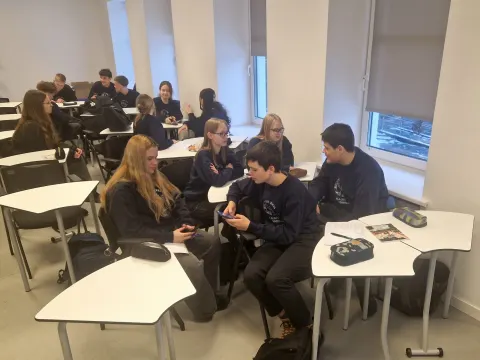 Devintokai – MEPA veiklose: griovė mitus, kūrė antraštes ir stojo į debatus!, nuotrauka 2