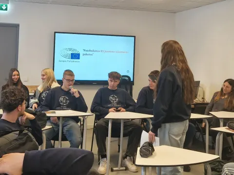 Dešimtokai – Europos Parlamente: nuo spaudos konferencijos iki tinklalaidžių studijos!, nuotrauka 2
