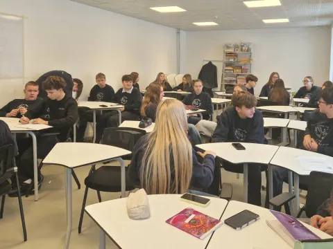 Devintokai – MEPA veiklose: griovė mitus, kūrė antraštes ir stojo į debatus!, nuotrauka 4