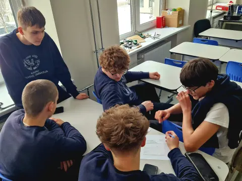 Devintokai – MEPA veiklose: griovė mitus, kūrė antraštes ir stojo į debatus!, nuotrauka 7