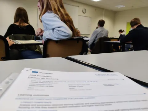 Darbo stebėsena Prancūzijoje, Kemperyje, nuotrauka 3
