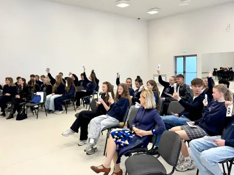 Garbingų svečių iš Prancūzijos vizitas Kauno Veršvų gimnazijoje, nuotrauka 5