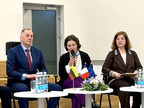 Garbingų svečių iš Prancūzijos vizitas Kauno Veršvų gimnazijoje, nuotrauka 7