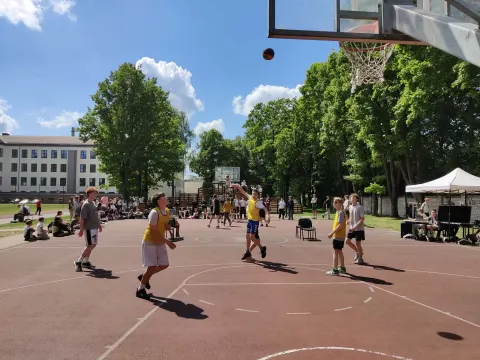 Veršvų 3×3’26: kai mokyklos kiemas tapo krepšinio respublika, o šešėlis – deficitu, nuotrauka 24